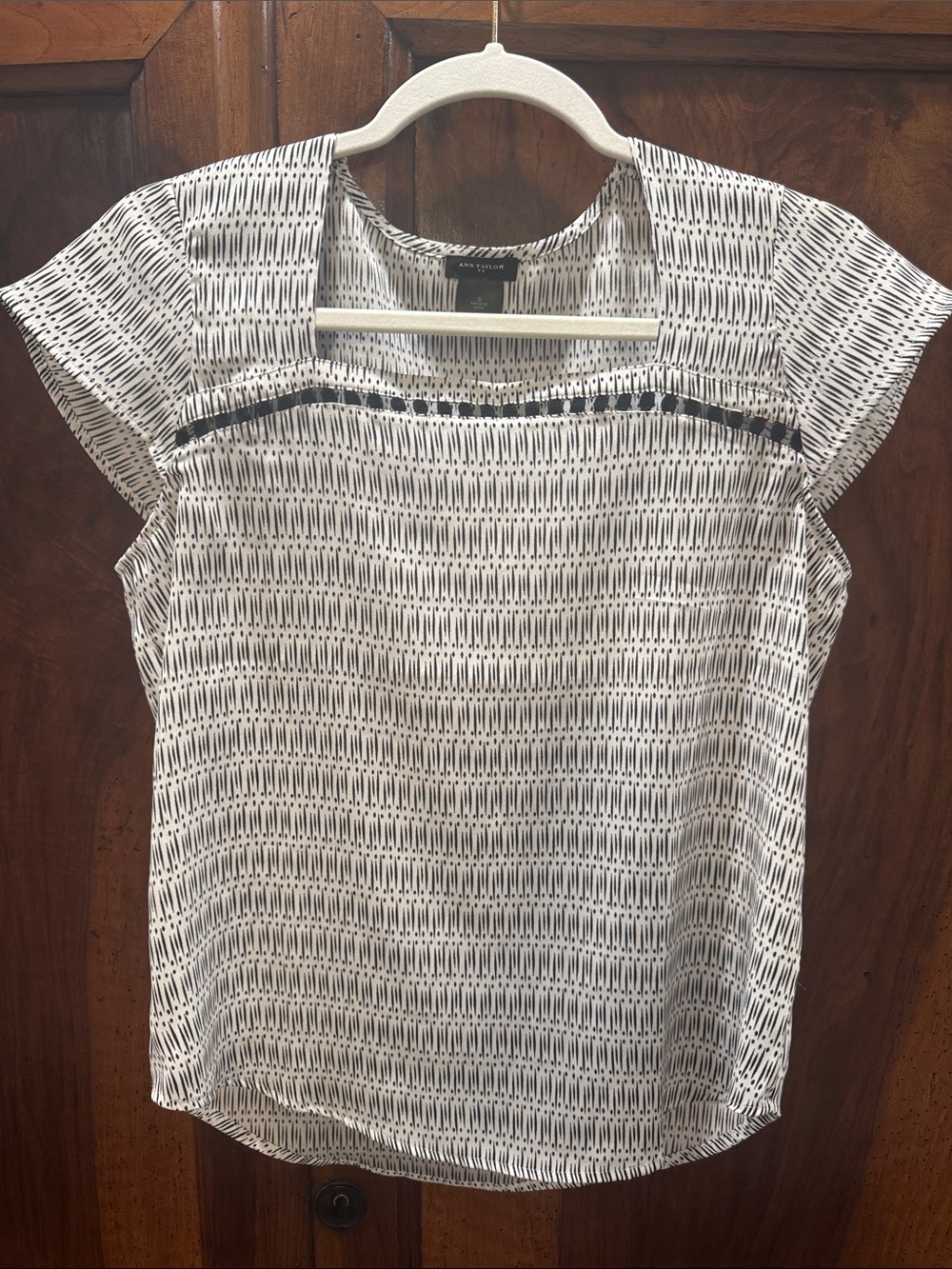 Ann Taylor Black and White Printed Cap-Sleeve Blouse